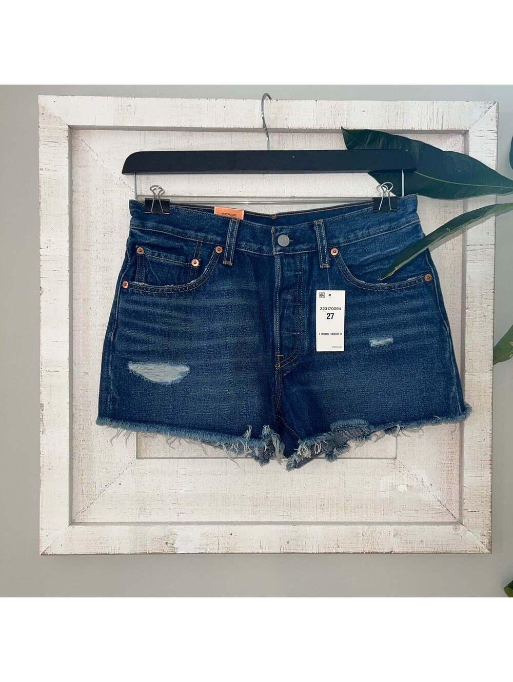 NWT Levi’s 501 Jean Shorts 27 Silver Lake